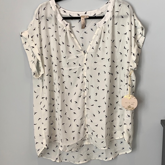 SIZE 1X V-NECK BLUE WHITE FLYING BIRD PRINT SHORT SLEEVE BLOUSE TOP MISIA 42POPS - Picture 2 of 9
